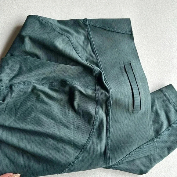 Outdoor voices - Picture 3 of 3